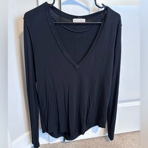 We The Free Black Long Sleeve V-Neck Top medium